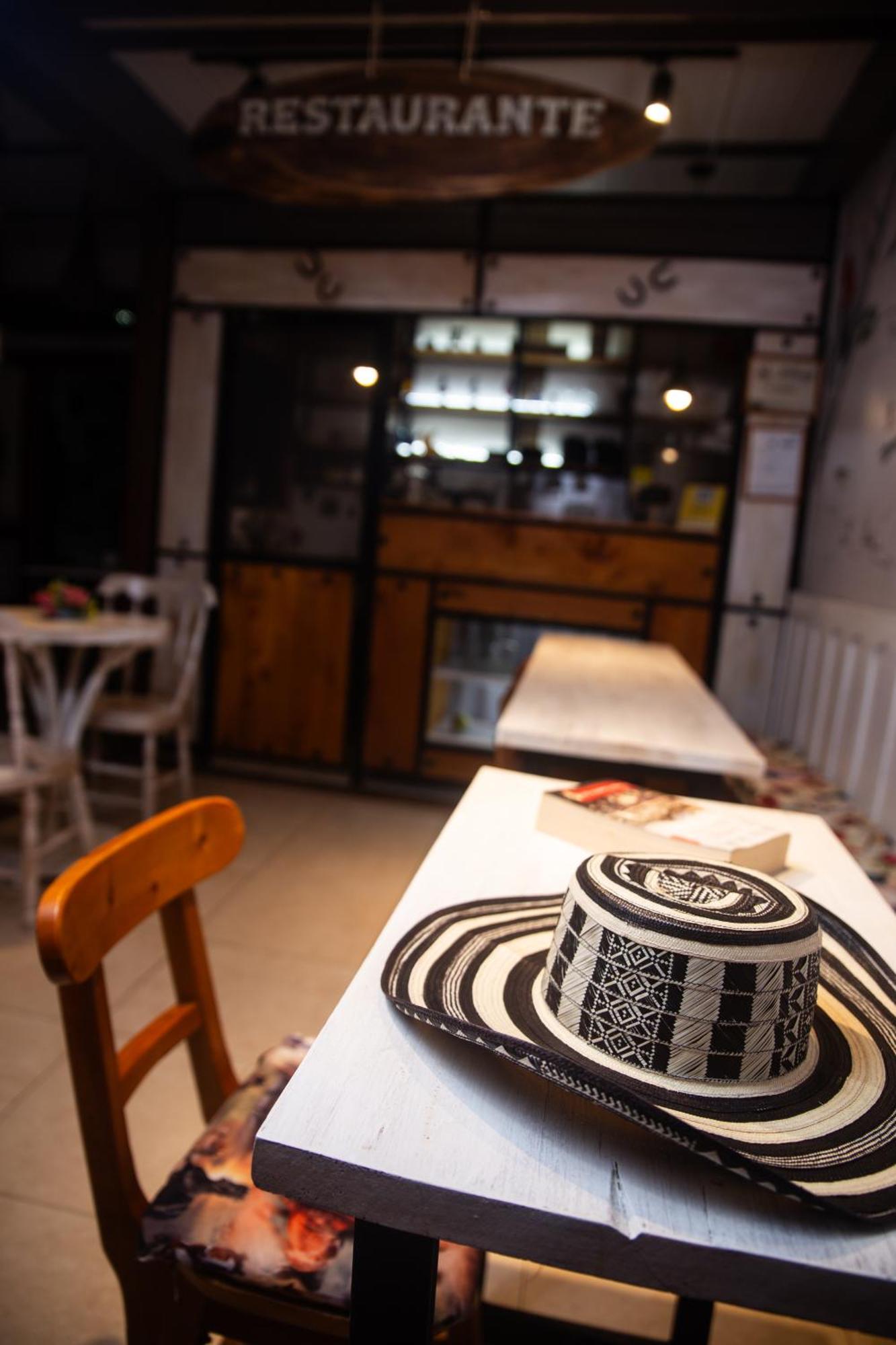 Hostal El Quinde 萨兰托 外观 照片