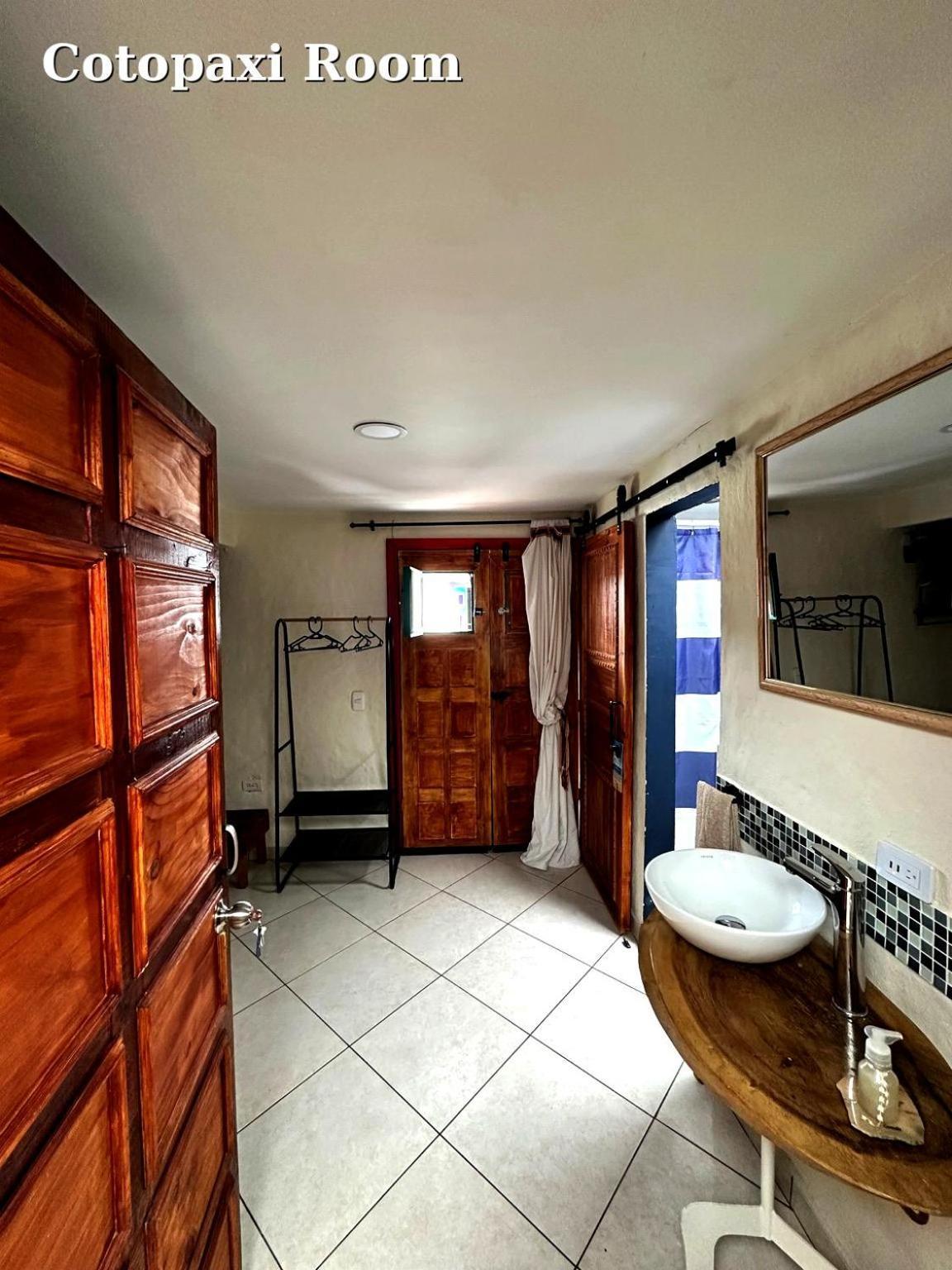 Hostal El Quinde 萨兰托 外观 照片