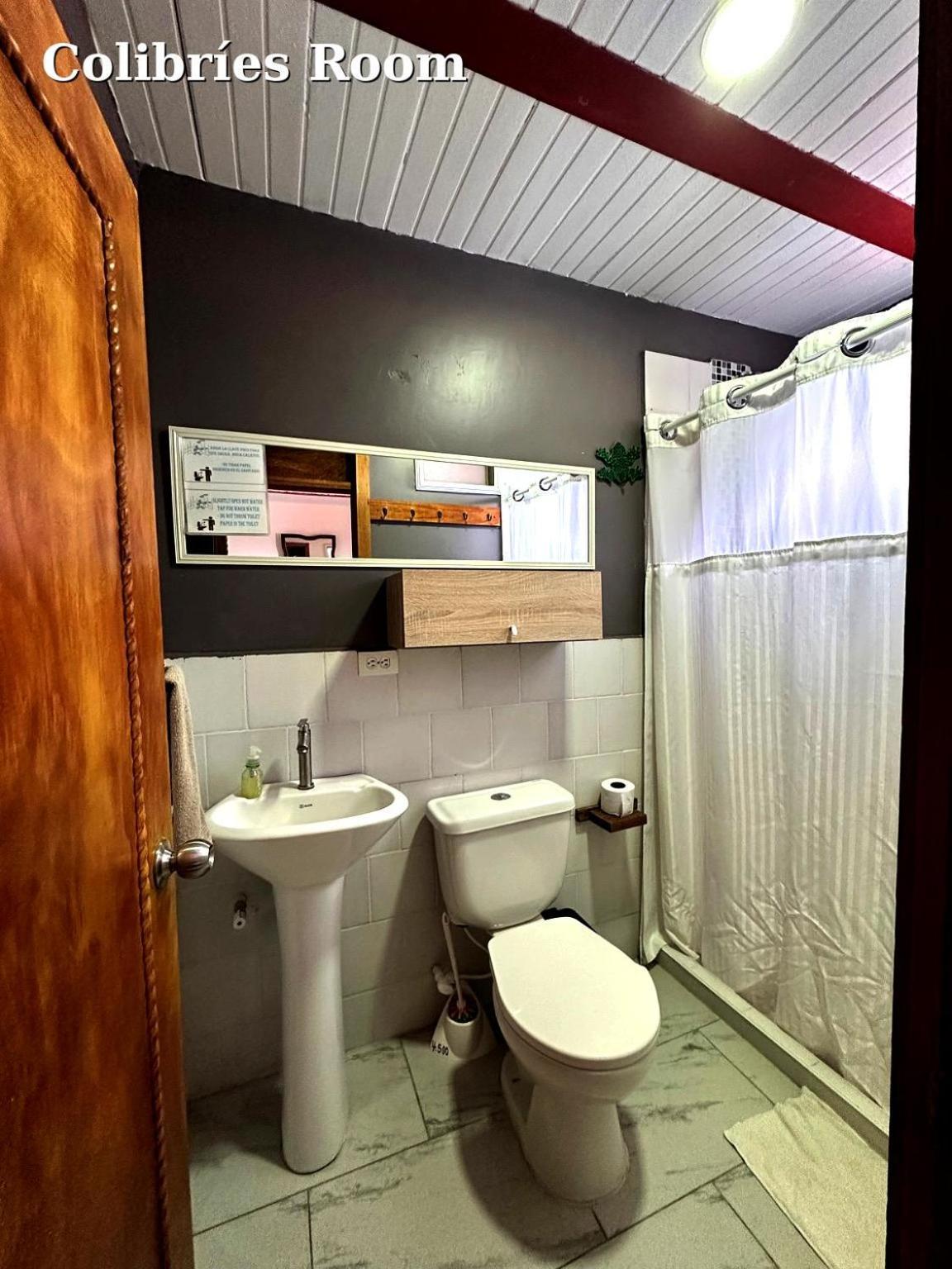 Hostal El Quinde 萨兰托 外观 照片