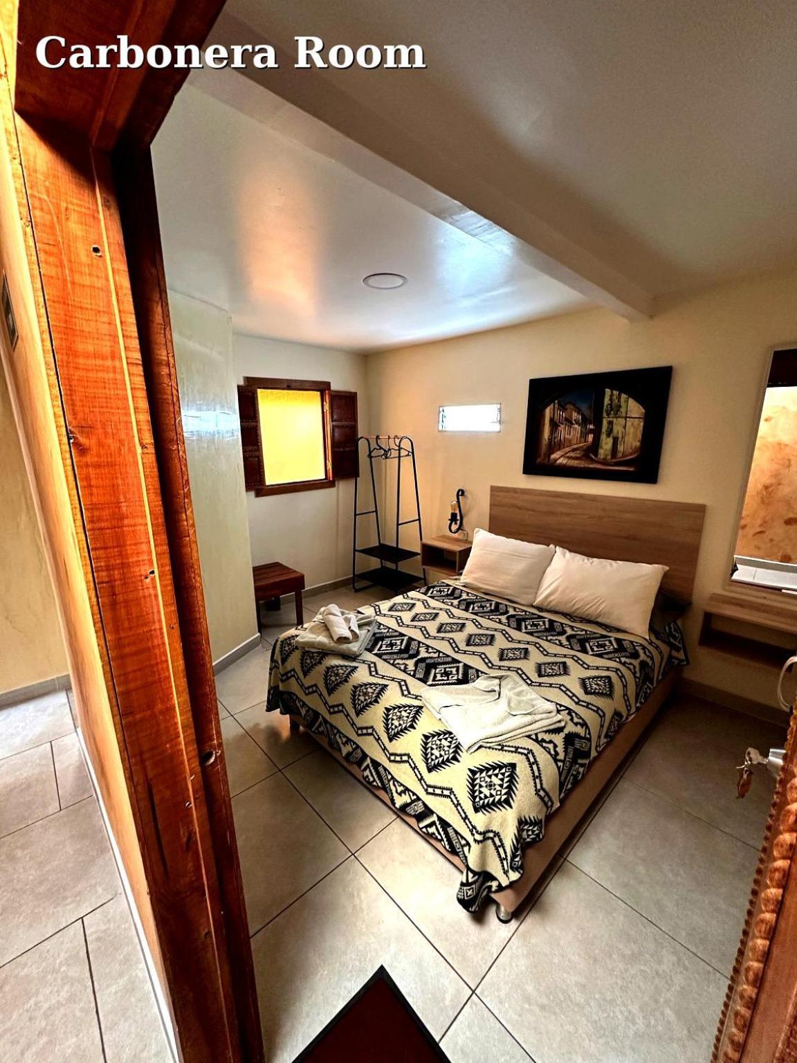 Hostal El Quinde 萨兰托 外观 照片